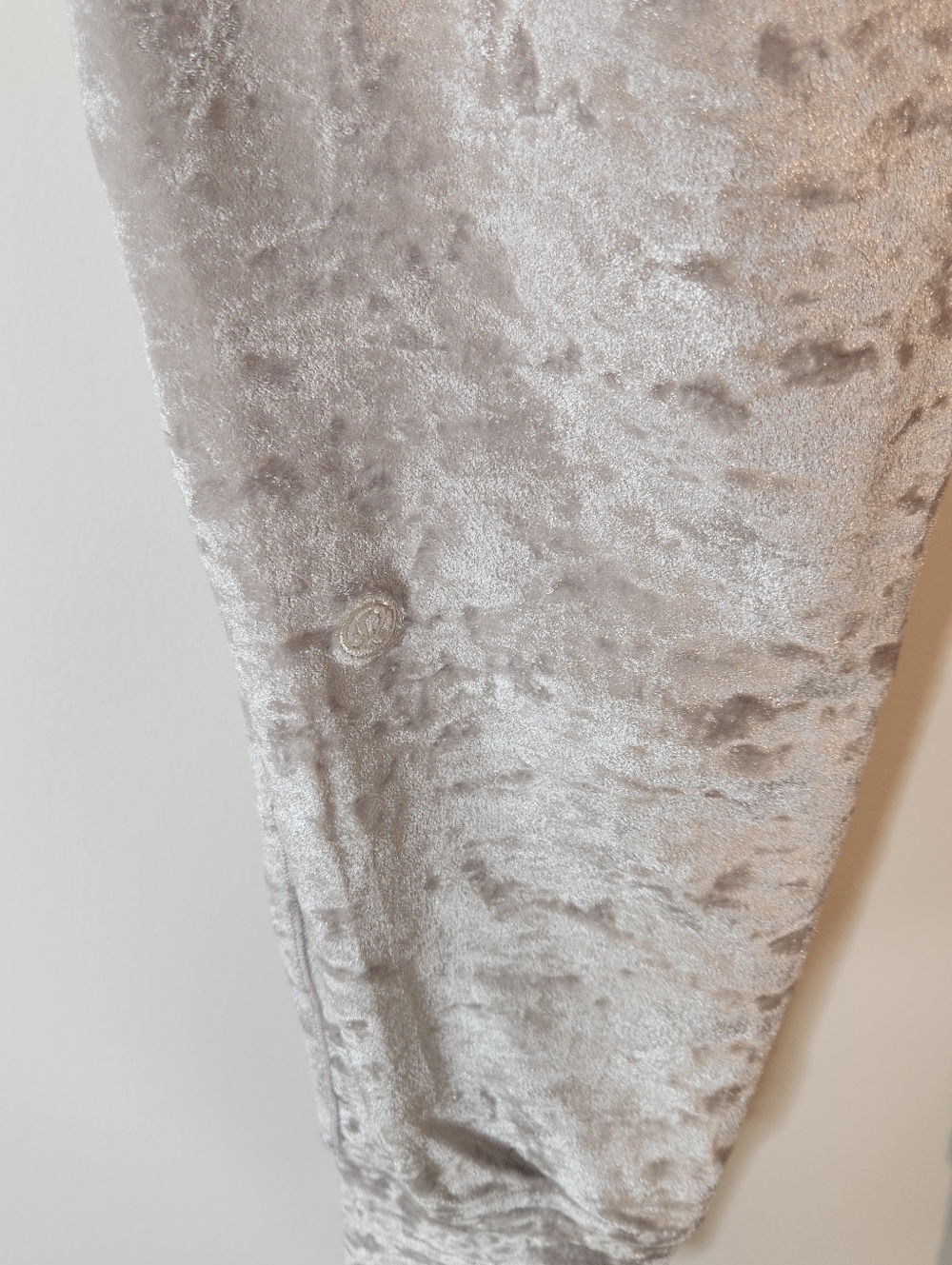 Lululemon Warm Down Crew/Ready To Crush Joggers Chrome Crushed Velvet Set Size 2 - Picture 7 of 13
